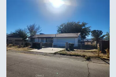 15142 Lanfair, Lancaster, CA 93535 - Photo 2