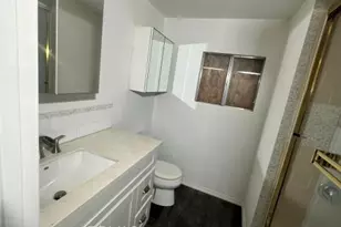 102 Northrup, Bakersfield, CA 93307 - Photo 24