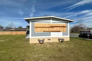 102 Northrup, Bakersfield, CA 93307 - Photo 6