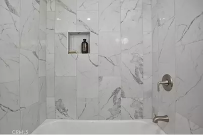 21045 Blythe Street, Canoga Park, CA 91304 - Photo 20