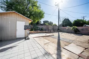 19026 Stillmore, Canyon Country, CA 91351 - Photo 18