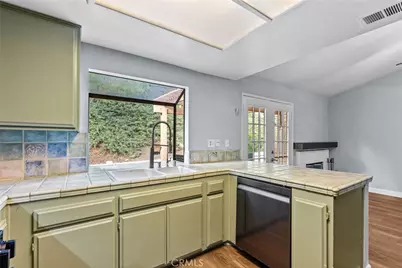 26379 Rainbow Glen Drive, Newhall, CA 91321 - Photo 18