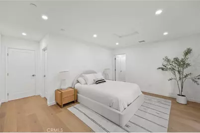 14328 Emelita Street, Sherman Oaks, CA 91401 - Photo 30