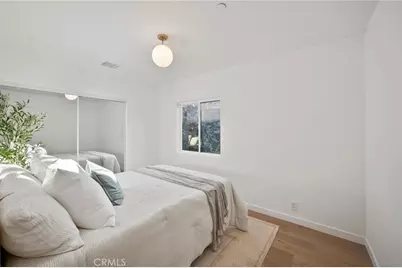 14328 Emelita Street, Sherman Oaks, CA 91401 - Photo 22