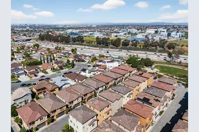 11928 Manzanilla, Los Angeles, CA 90047 - Photo 56