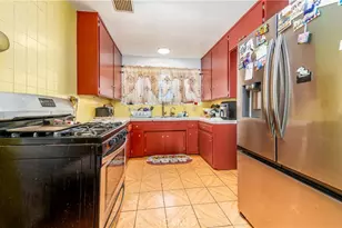 3937 W 106th St, Inglewood, CA 90303 - Photo 8