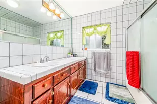 3937 W 106th St, Inglewood, CA 90303 - Photo 10