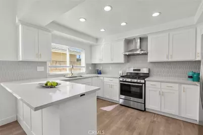 9549 Gladbeck, Northridge, CA 91324 - Photo 12