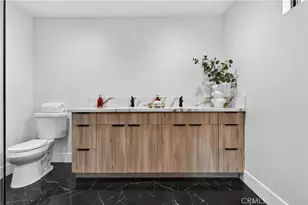 14254 McCormick, Sherman Oaks, CA 91401 - Photo 40