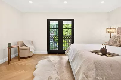 16717 Encino Hills Drive, Encino, CA 91436 - Photo 56