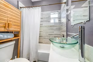 217 Columbia Pl, Los Angeles, CA 90026 - Photo 12