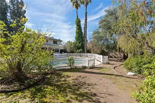 23921 Berdon St, Woodland Hills, CA 91367 - Photo 44