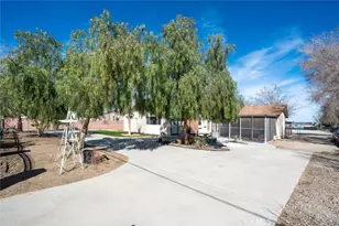 9857 E Ave S 10, Littlerock, CA 93543 - Photo 8