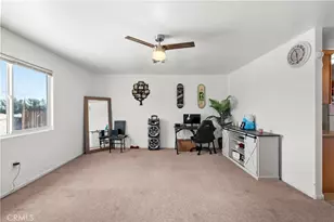 21041 Vivian Ct, California City, CA 93505 - Photo 12