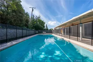23000 Brenford St, Woodland Hills, CA 91364 - Photo 30