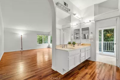 11926 Rexbon, Granada Hills, CA 91344 - Photo 20