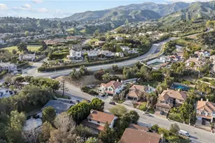 11926 Rexbon, Granada Hills, CA 91344 - Photo 42