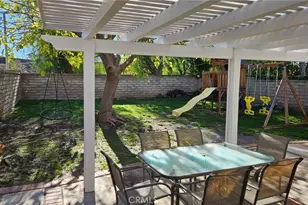 28114 Guilford, Saugus, CA 91350 - Photo 14