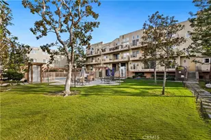 10715 Camarillo St, North Hollywood, CA 91602 - Photo 2