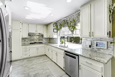 12564 Spring Creek Road, Moorpark, CA 93021 - Photo 14