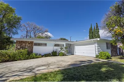 8811 Hayvenhurst Avenue, North Hills, CA 91343 - Photo 32