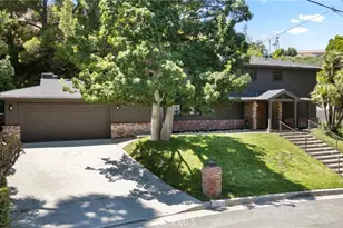 20225 Allentown Dr, Woodland Hills, CA 91364 - Photo 2