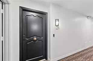 6752 Hillpark Dr, Los Angeles, CA 90068 - Photo 24