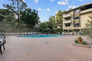 6752 Hillpark Dr, Los Angeles, CA 90068 - Photo 38