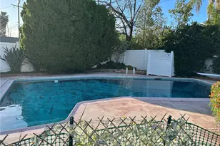 22901 Leonora Dr, Woodland Hills, CA 91367 - Photo 14