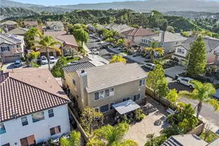 22029 Superior Ct, Saugus, CA 91390 - Photo 48