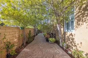 22029 Superior Ct, Saugus, CA 91390 - Photo 46