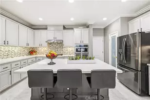 22029 Superior Ct, Saugus, CA 91390 - Photo 10
