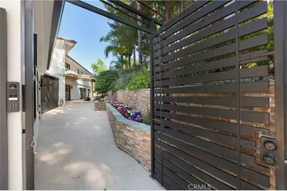4032 Rogen Drive, Encino, CA 91436 - Photo 2