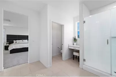 8241 Sophie Court, Northridge, CA 91325 - Photo 32