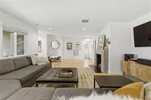 5208 Woodman, Sherman Oaks, CA 91401 - Photo 6