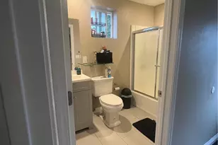 13200 13202 Wentworth St, Arleta, CA 91331 - Photo 10