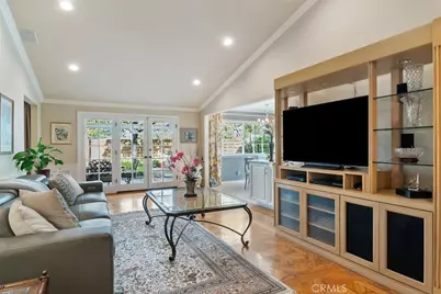 21616 Cezanne, Woodland Hills, CA 91364 - Photo 4