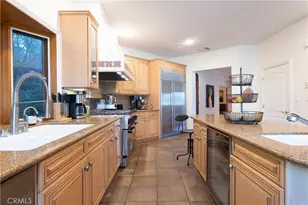 13470 Rand Dr, Sherman Oaks, CA 91423 - Photo 12