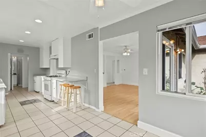 10544 Stanwin Avenue, Los Angeles, CA 91345 - Photo 22