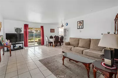 44627 Rodin, Lancaster, CA 93535 - Photo 4