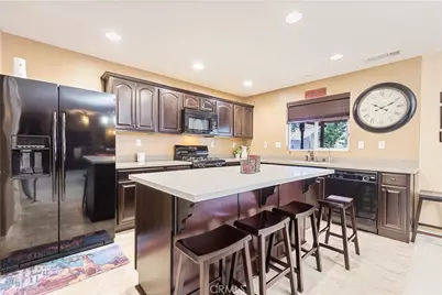 38113 Versailles, Palmdale, CA 93552 - Photo 10