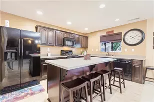 38113 Versailles, Palmdale, CA 93552 - Photo 10