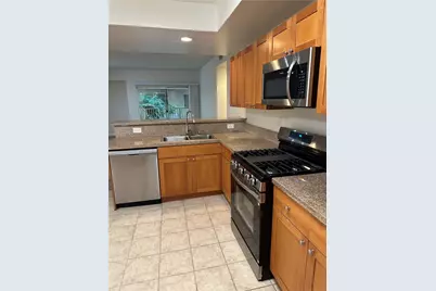 7551 Jordan #109, Canoga Park, CA 91303 - Photo 10