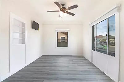 440 E 27th, Los Angeles, CA 90011 - Photo 6