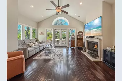 491 Twin Oaks Court, Thousand Oaks, CA 91362 - Photo 22