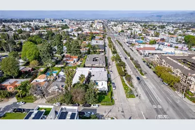 11001 Hortense Street, West Toluca Lake, CA 91602 - Photo 16