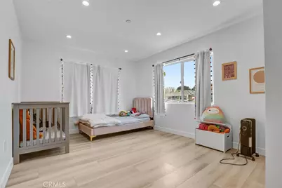 7445 Oakdale Avenue, Winnetka, CA 91306 - Photo 22