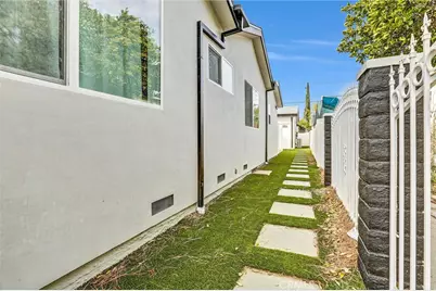 7445 Oakdale Avenue, Winnetka, CA 91306 - Photo 46