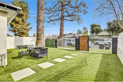 7445 Oakdale Avenue, Winnetka, CA 91306 - Photo 48