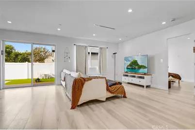 7445 Oakdale Avenue, Winnetka, CA 91306 - Photo 12